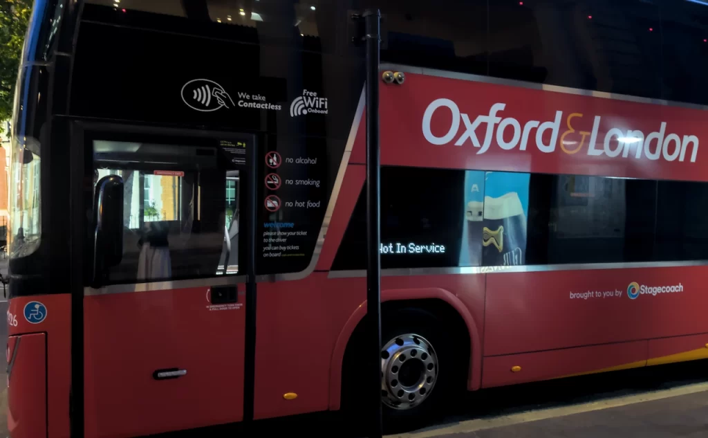 londynturysta-oxford-tube-bus