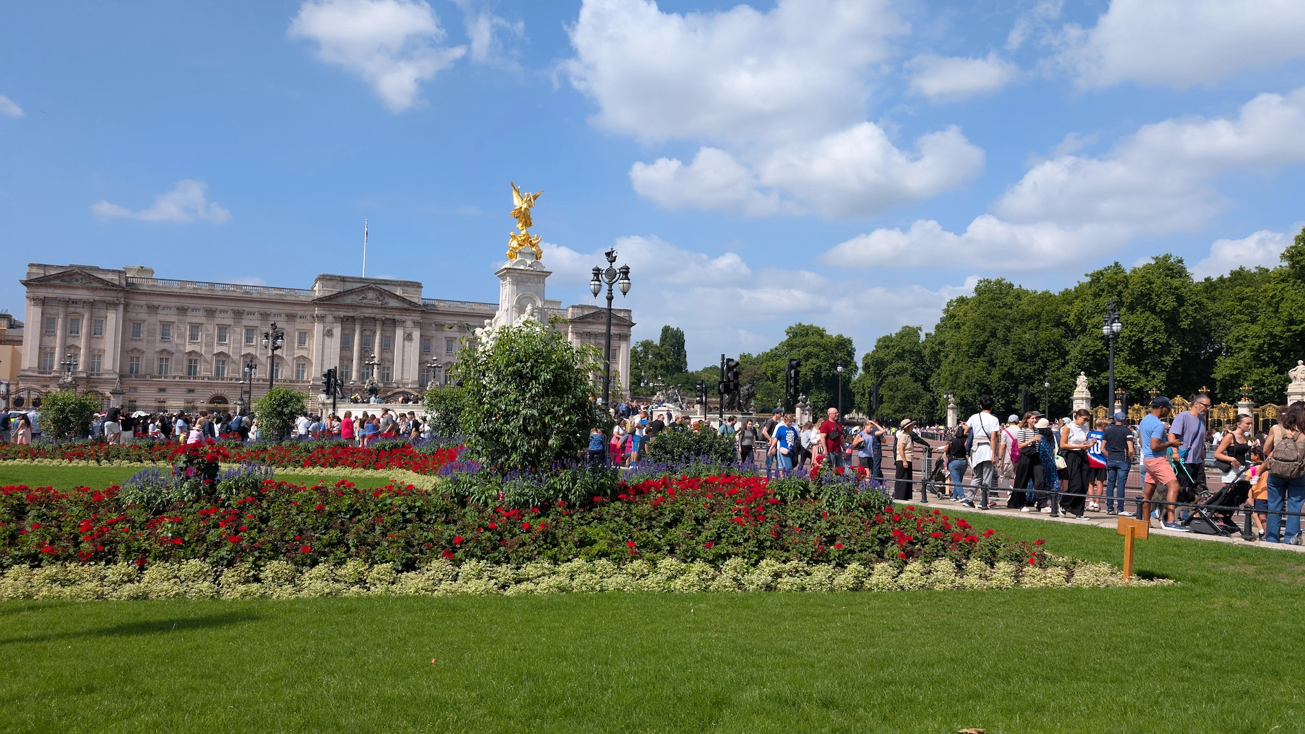 londyn-turysta-buckingham-palac