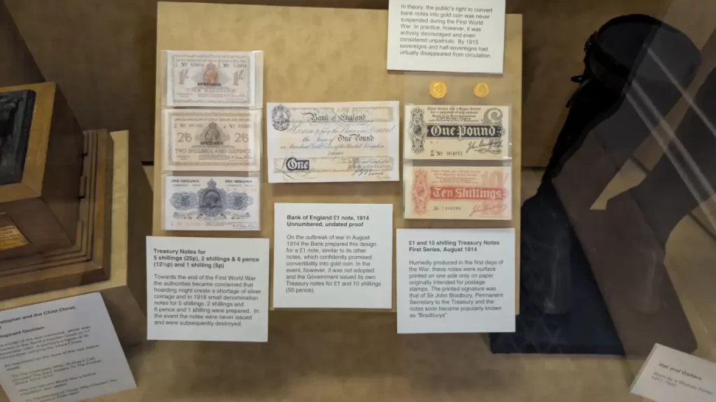 londyn-turysta-bank-of-england-banknoty-02