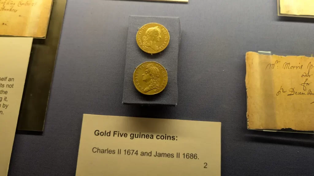 londyn-turysta-bank-of-england-coin-01