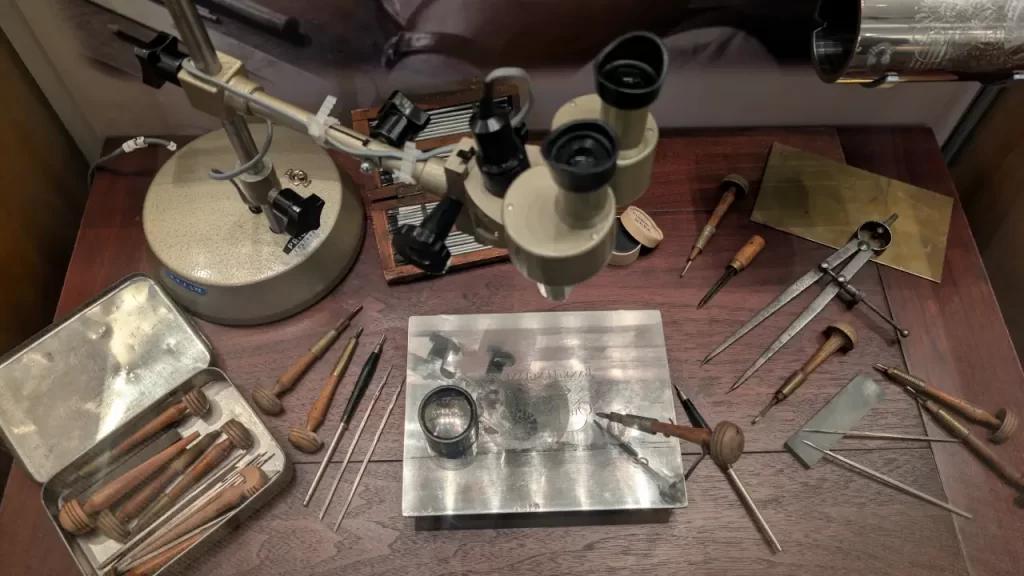 londyn-turysta-bank-of-england-matryce