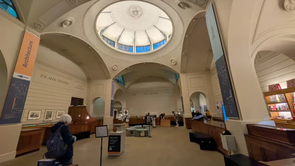 londyn-turysta-bank-of-england-wnetrze-02